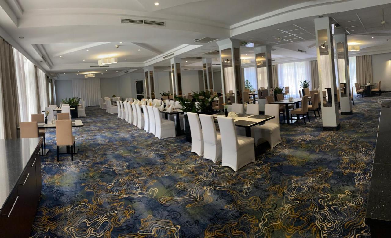 Hotel Ambasador Chojny Лодзь Екстер'єр фото