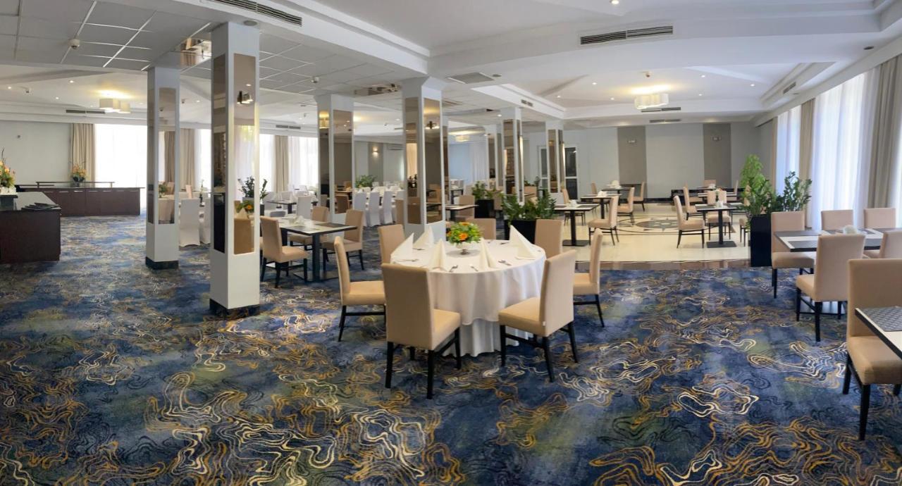 Hotel Ambasador Chojny Лодзь Екстер'єр фото